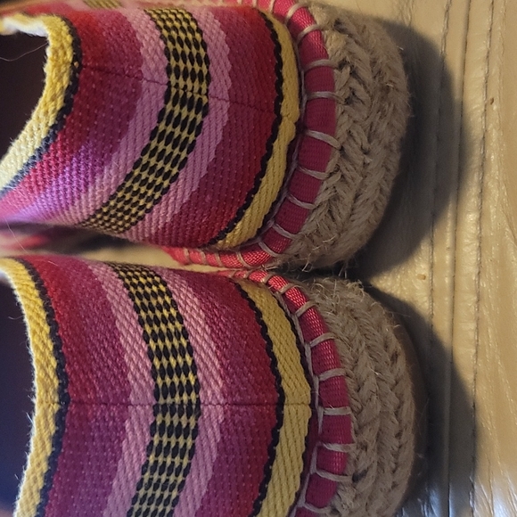 Chelsea & Violet Espadrilles - Picture 4 of 8